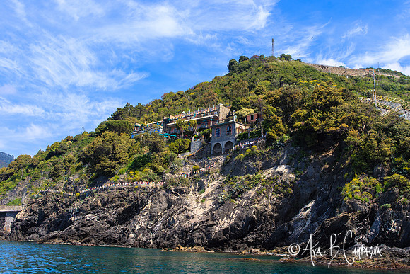 Trek Between Le Cinque Terre